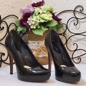 ❤️CLEARANCE! ALDO Patent Leather Dutch Platform